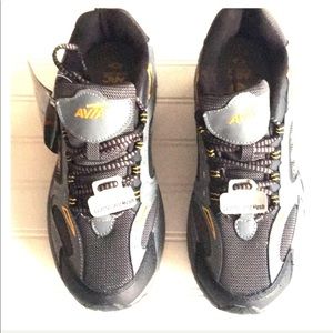 🔴 🆕 Avia Gray Sneakers SIze 8